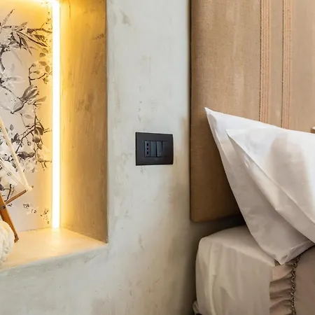 Via Roma Charming Guest house 3*