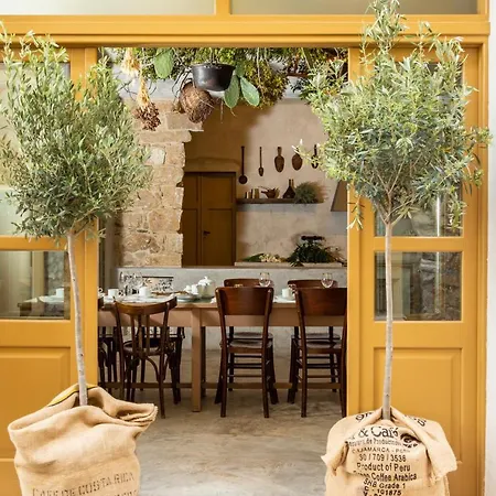 Via Roma Charming